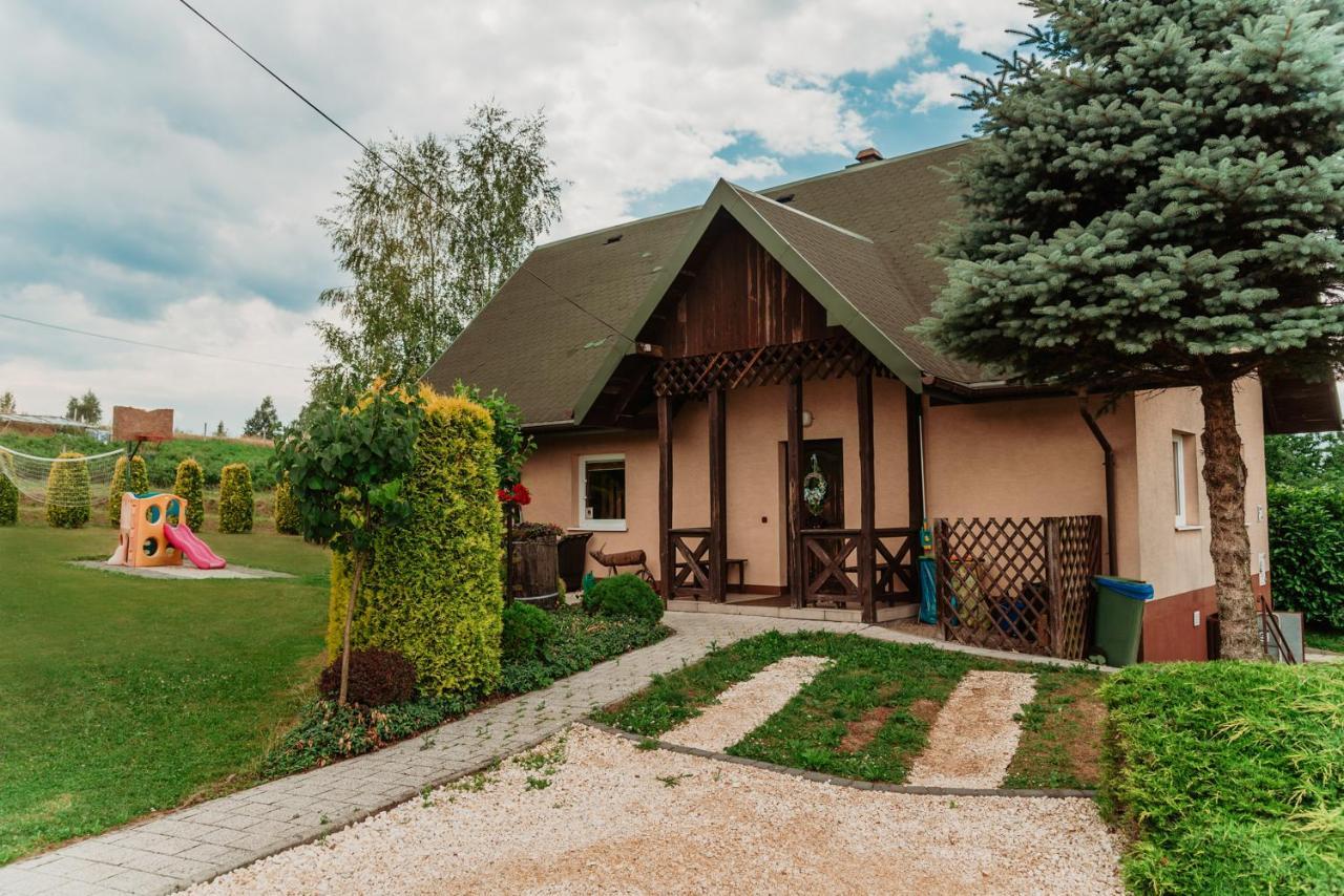 Szmaragdowy Domek Nowy Wisnicz エクステリア 写真